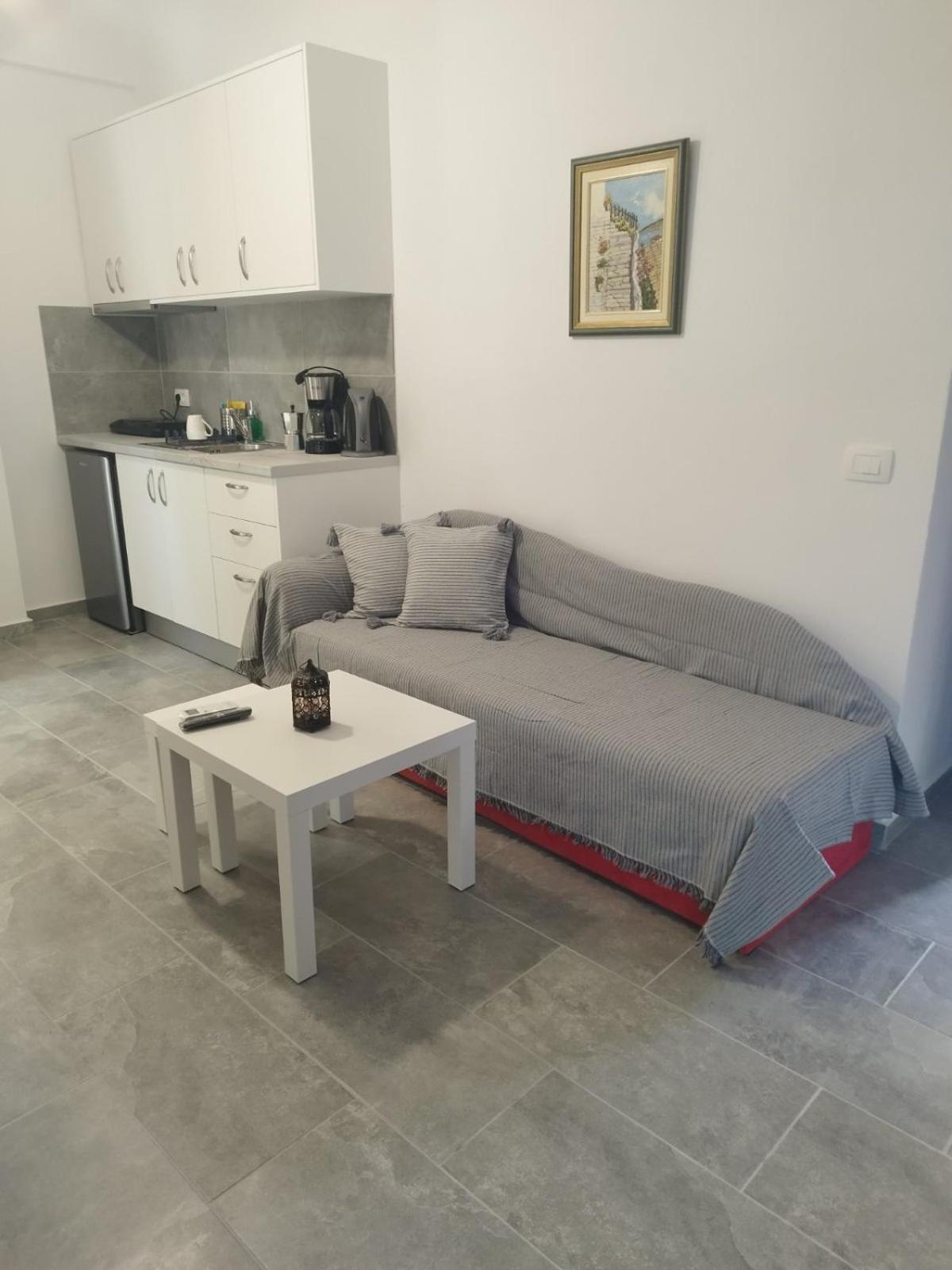Aithra Ferienhaus *